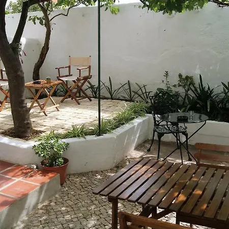 Shelter Al Гостевой дом Лиссабон